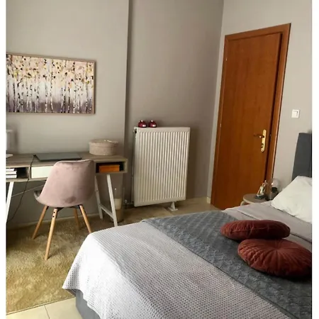 Rosemary Modern House In The Center *