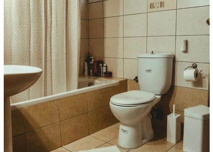 Rosemary Modern House In The Center 아파트 Corinth